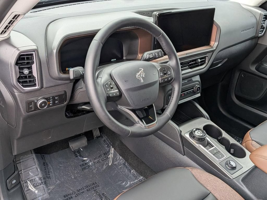 Used 2025 Ford Bronco Sport Outer Banks AWD/4WD image 11