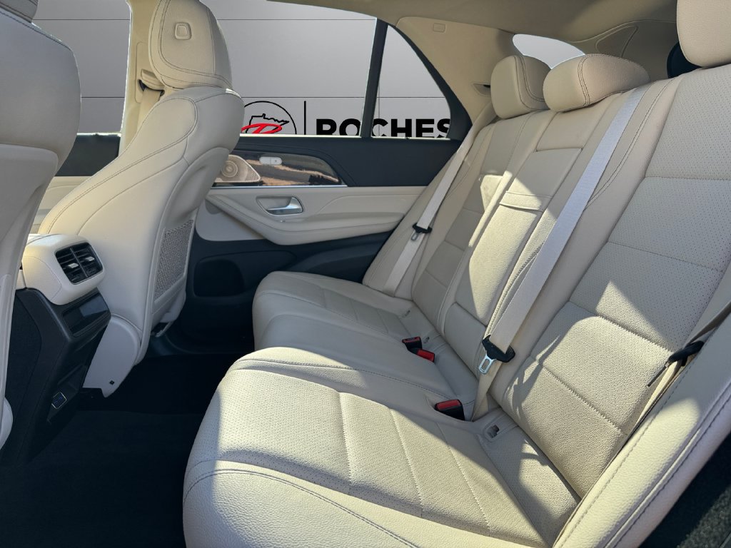 Used 2024 Mercedes-Benz GLE 450e 4MATIC image 16
