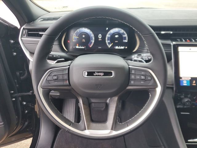 New 2025 Jeep Grand Cherokee L Limited w/ Black Appearance Package image 20