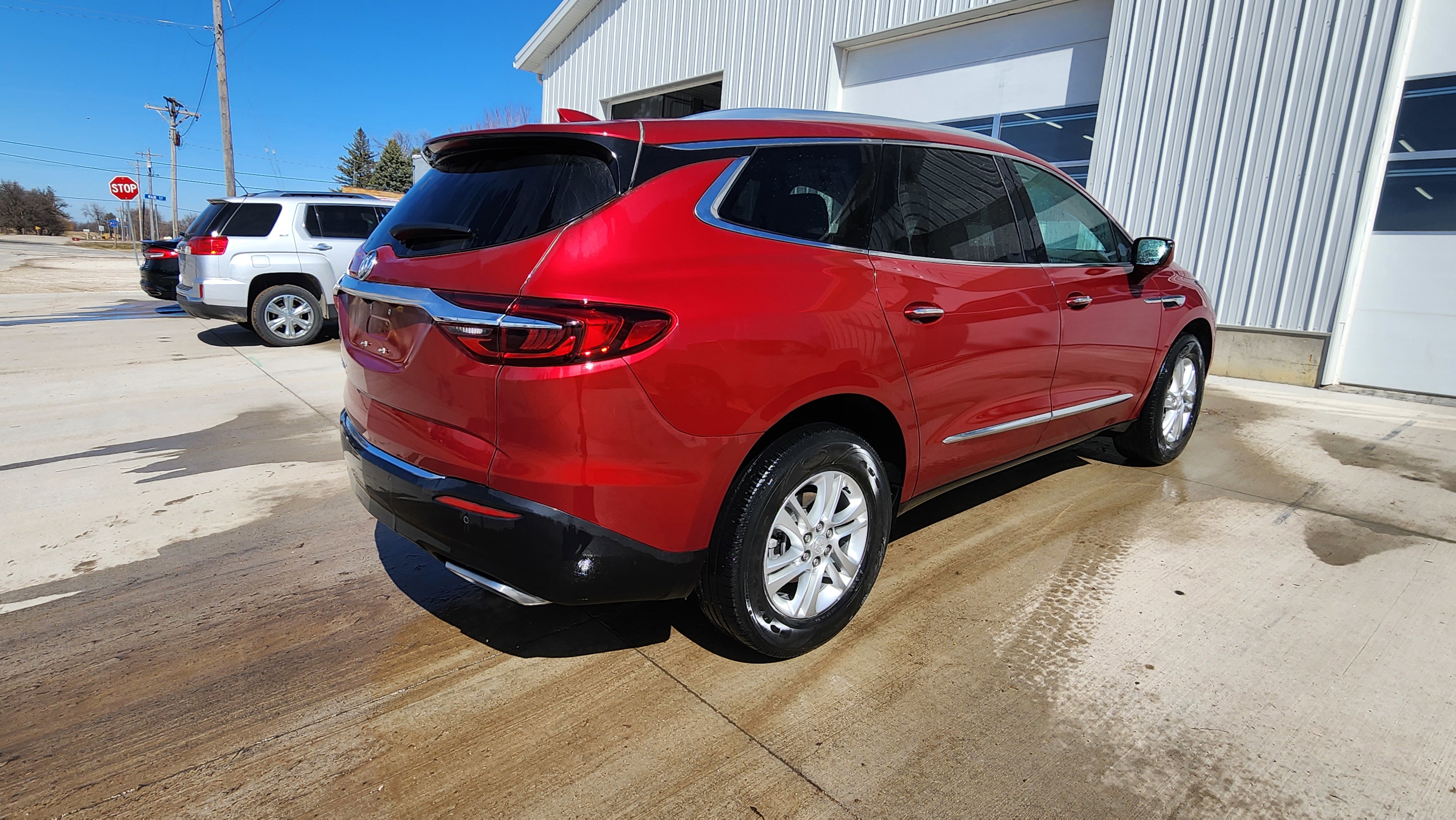 Used 2021 Buick Enclave Essence w/ Sound and Sites Package image 5