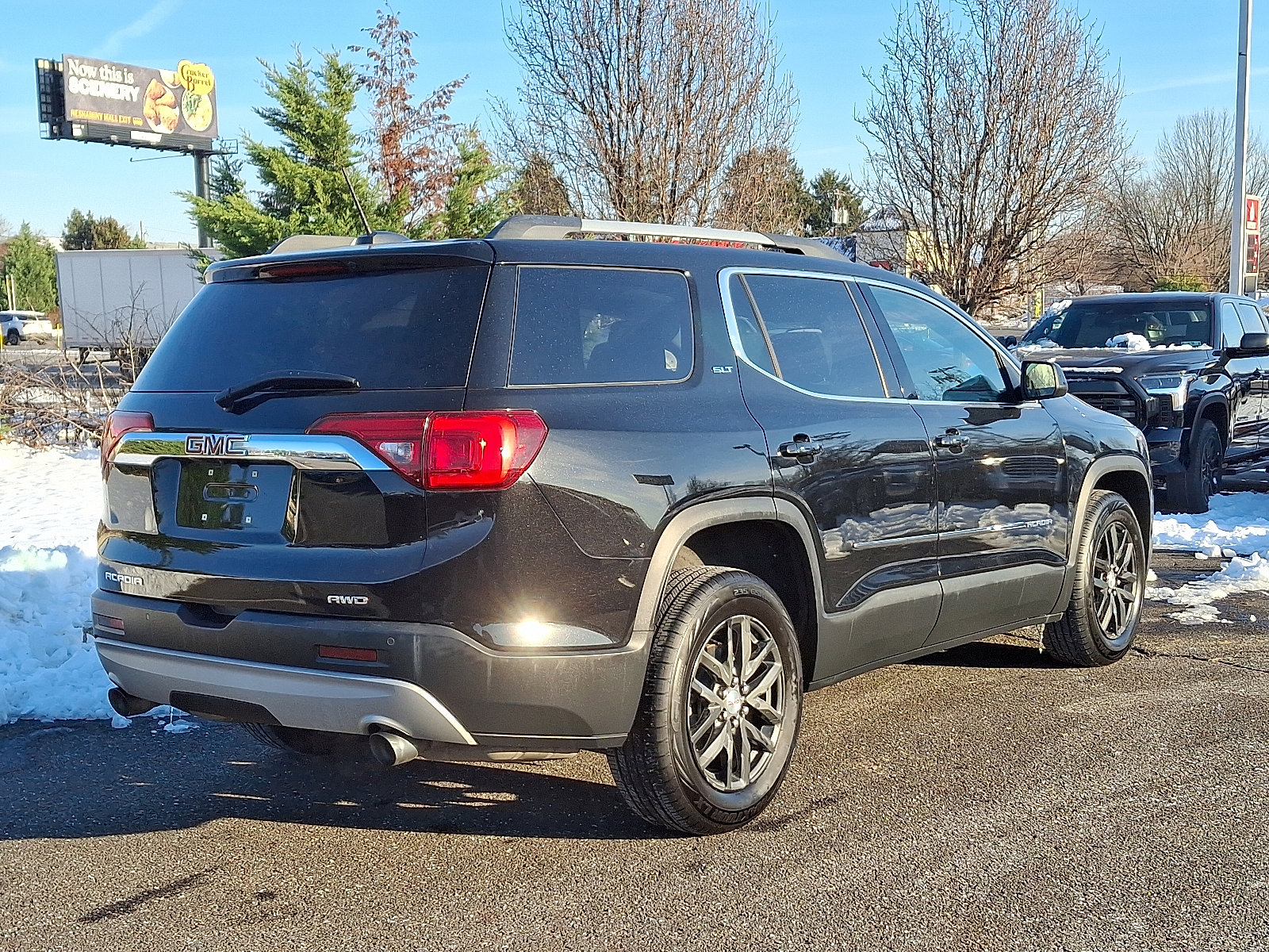 Used 2019 GMC Acadia SLT w/ LPO, Floor Liner Package image 6