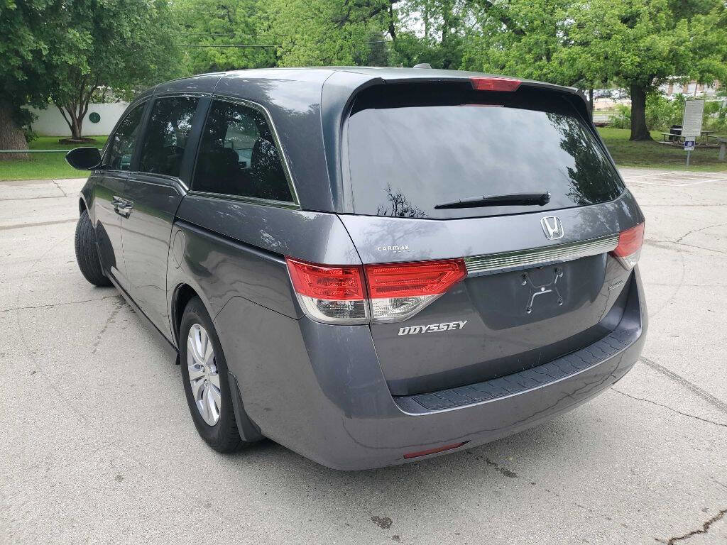 Used 2016 Honda Odyssey SE image 4
