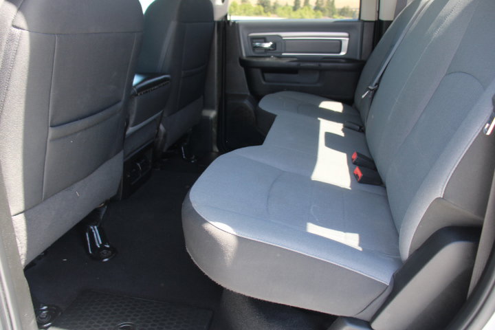 Used 2021 RAM 1500 Classic SLT AWD/4WD image 13