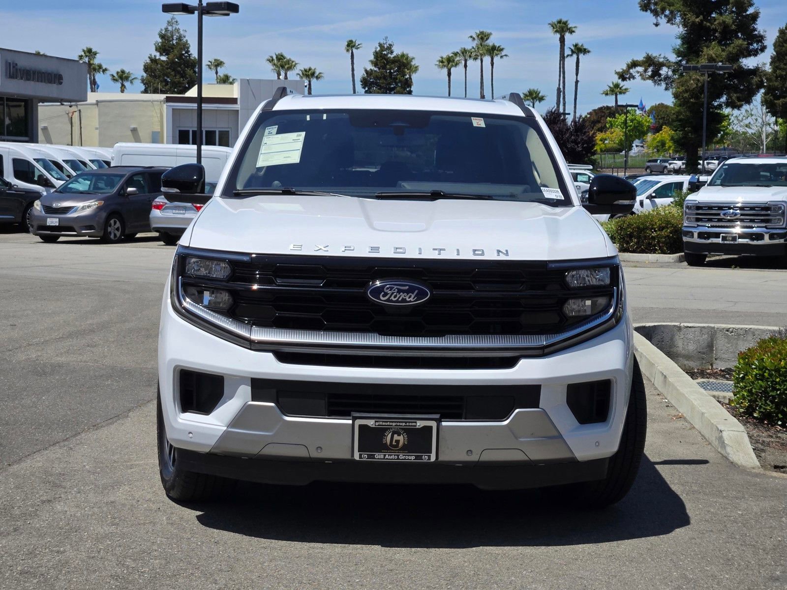 Certified 2025 Ford Expedition Max Platinum AWD/4WD image 2