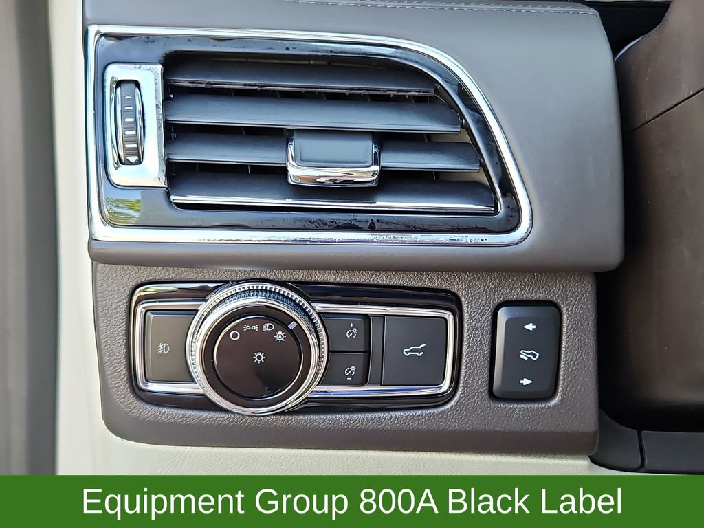 Used 2021 Lincoln Navigator L Black Label w/ Cargo Convenience Package AWD/4WD image 15