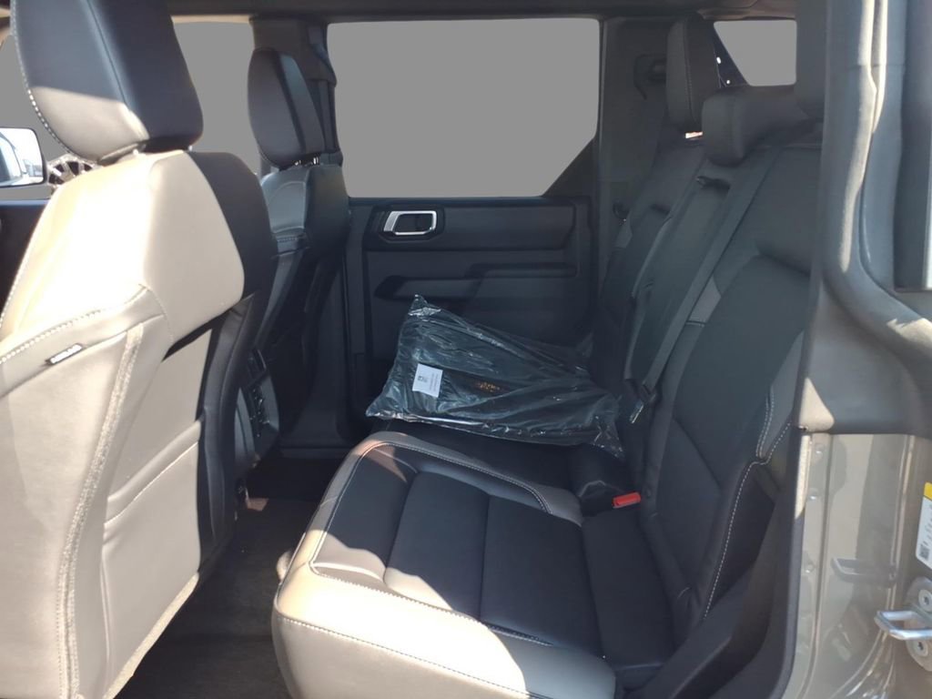 New 2025 Ford Bronco Outer Banks w/ Sasquatch Package image 5