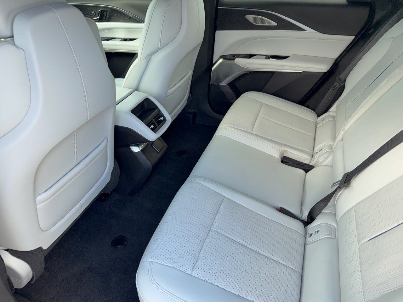 Used 2024 Cadillac Lyriq Sport w/ LPO, Floor Liner Package AWD/4WD image 25
