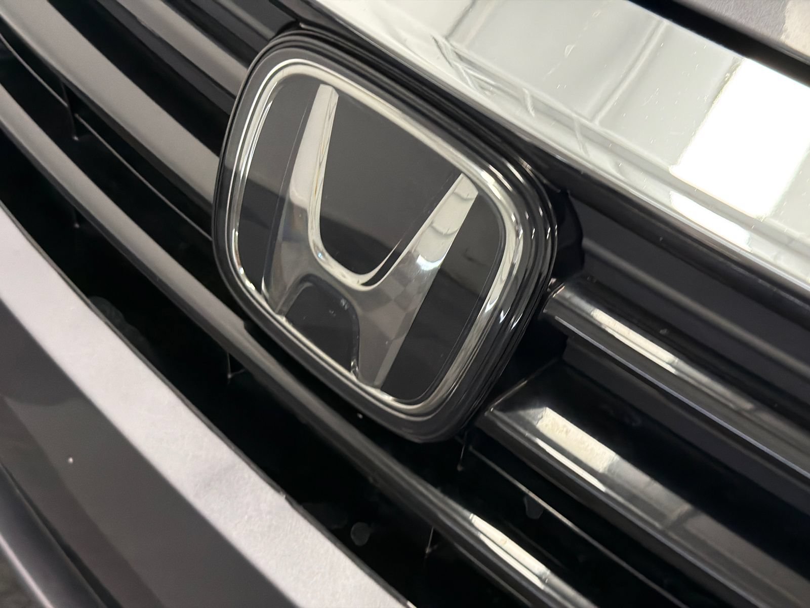 Used 2023 Honda Odyssey Touring image 13