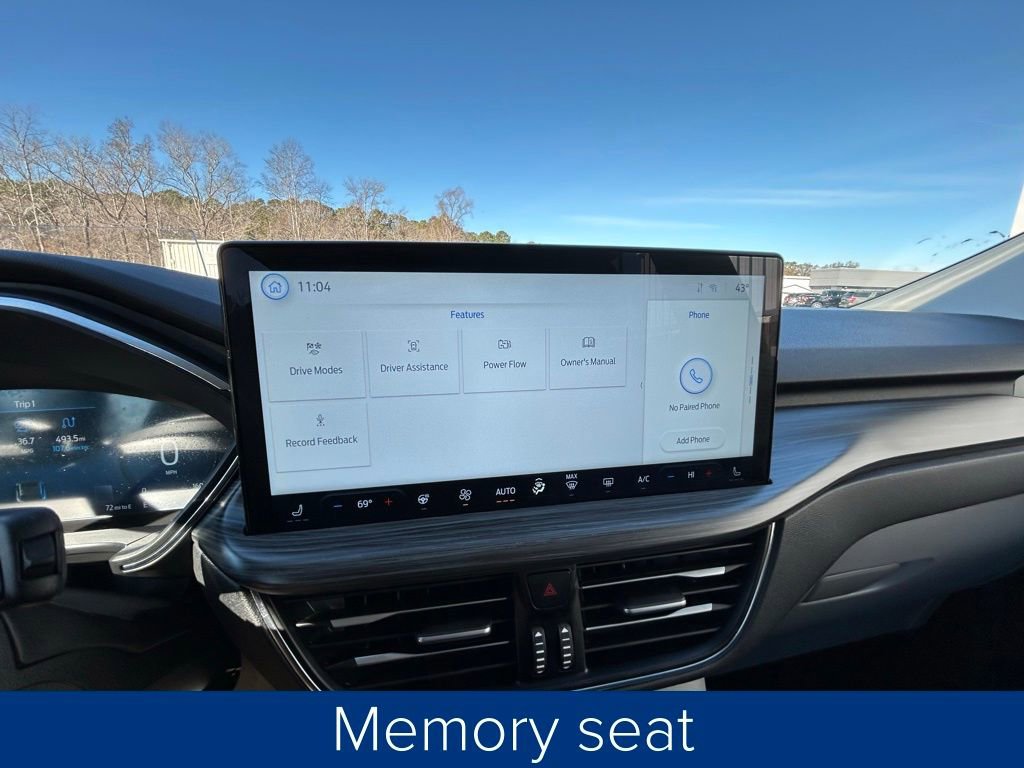 Used 2025 Ford Escape Platinum w/ Premium Technology Package image 35