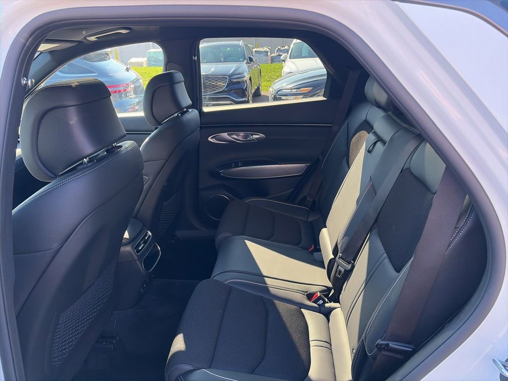Certified 2024 Genesis GV70 3.5T Sport image 19
