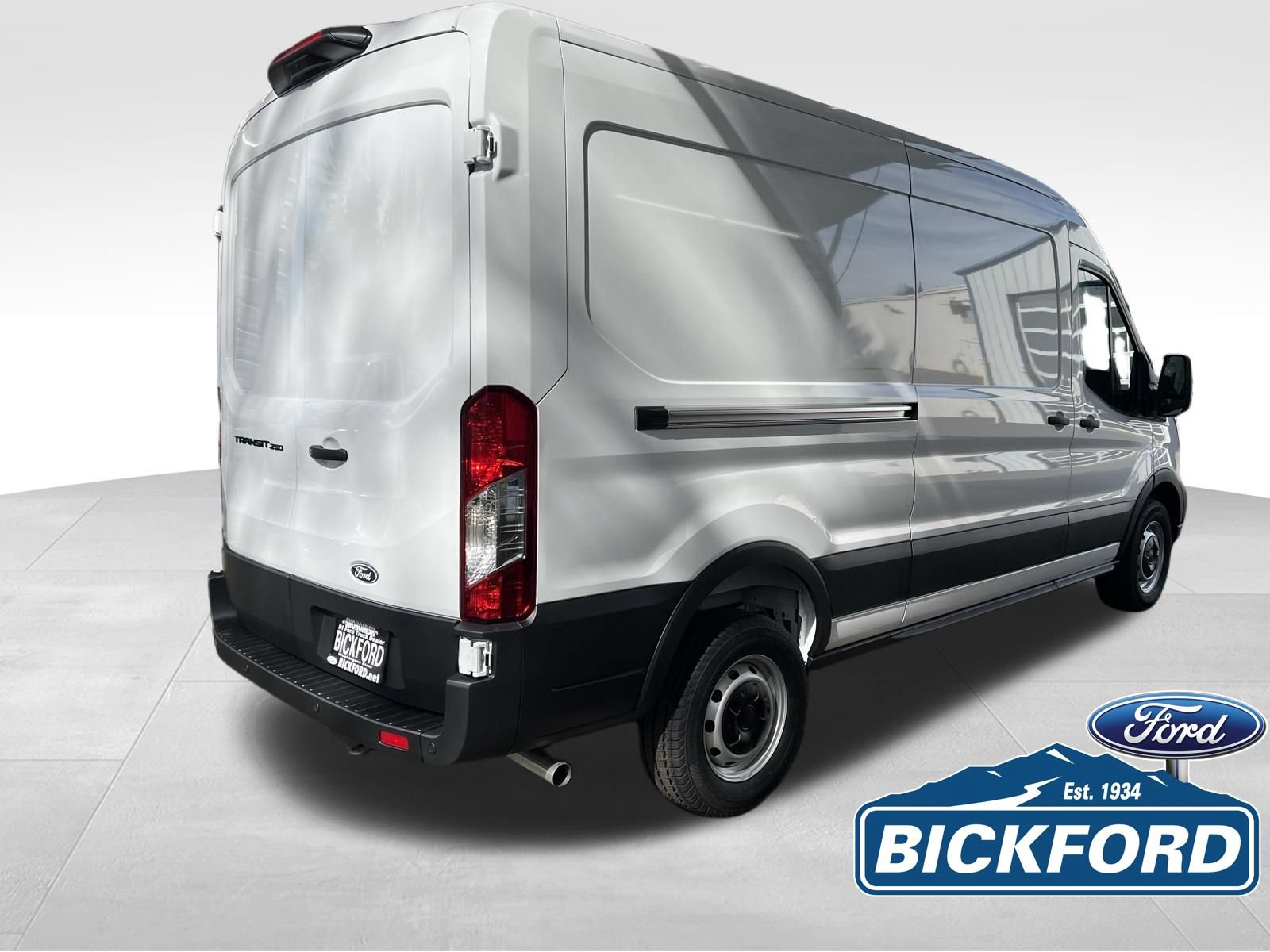 New 2026 Ford Transit 250 148 Medium Roof RWD image 7