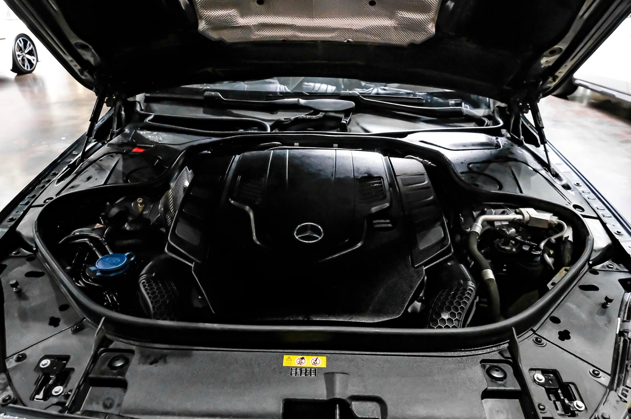 Used 2019 Mercedes-Benz S 560 Sedan image 49