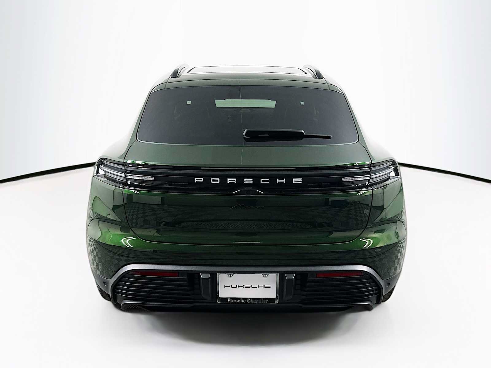 New 2026 Porsche Macan Electric RWD image 10