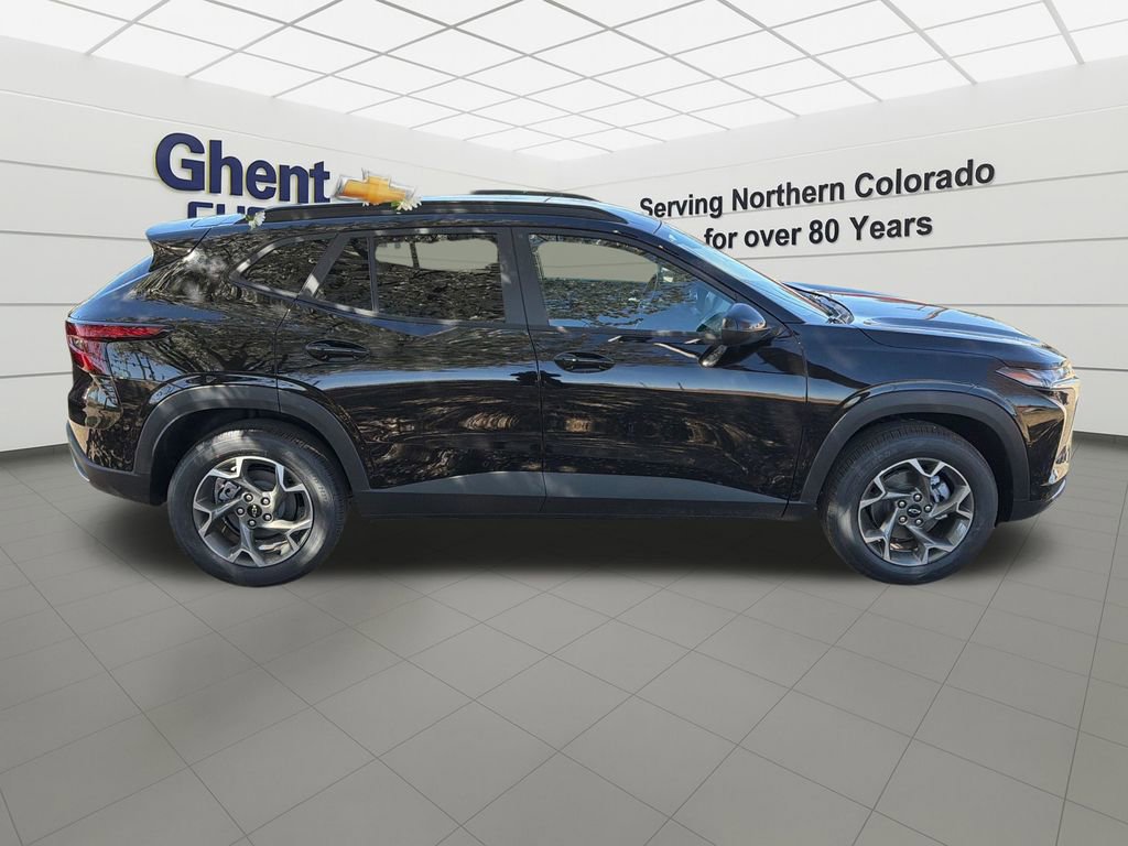 New 2026 Chevrolet Trax LT w/ Driver Confidence Package FWD image 6