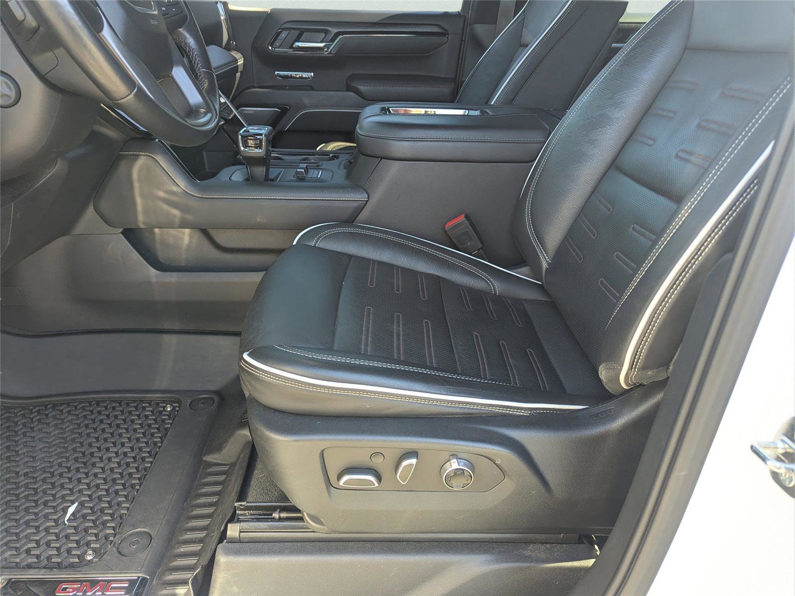 Used 2022 GMC Sierra 1500 AT4X image 19