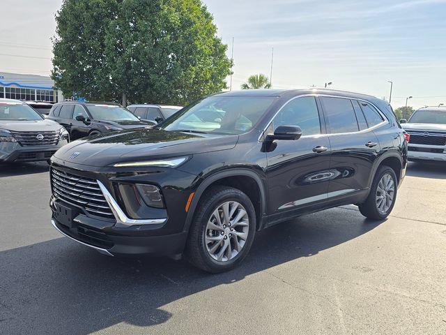 Used 2025 Buick Enclave Preferred FWD image 7