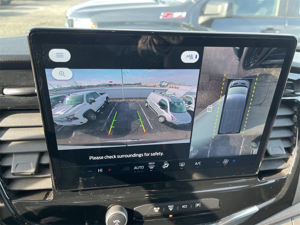 Used 2023 Ford Transit 350 XLT image 9