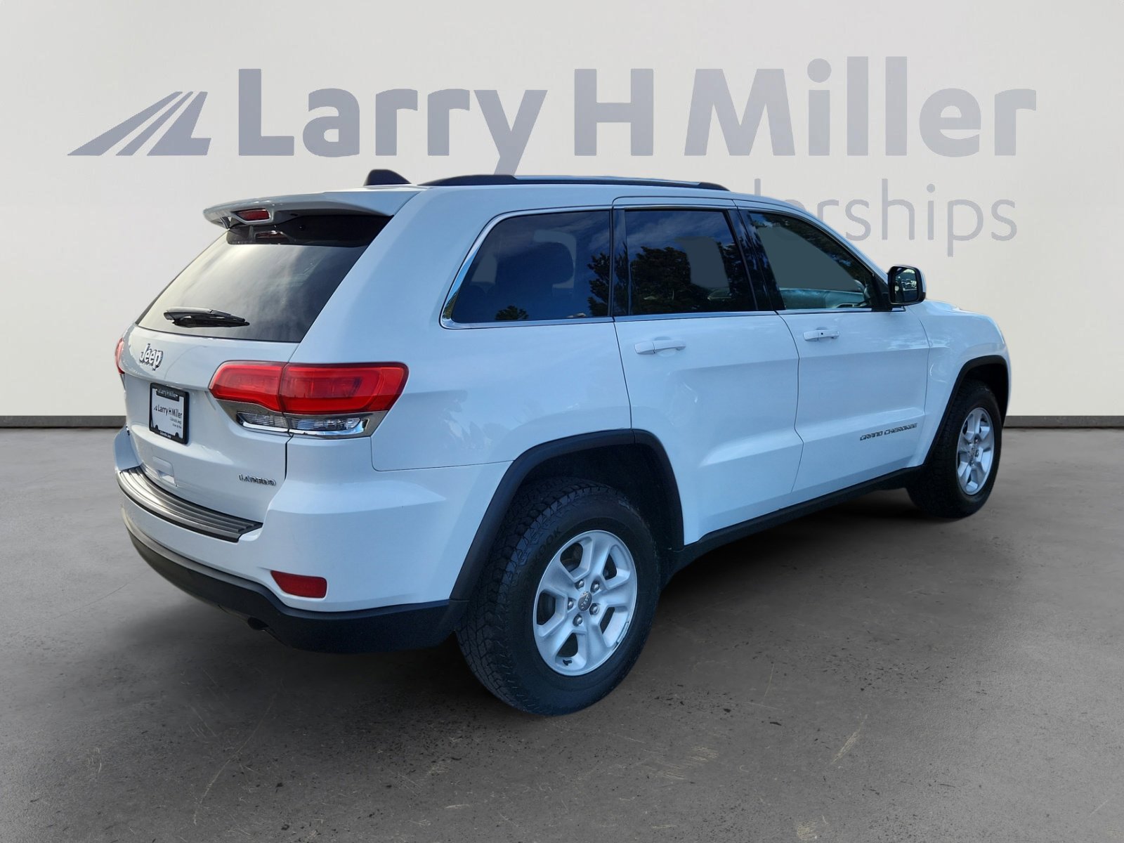Used 2014 Jeep Grand Cherokee Laredo w/ Quick Order Package 23E image 5