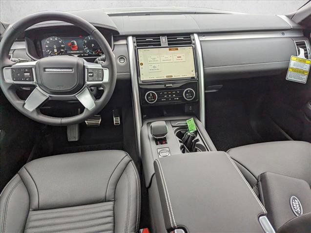 New 2026 Land Rover Discovery Limited Edition AWD/4WD image 16