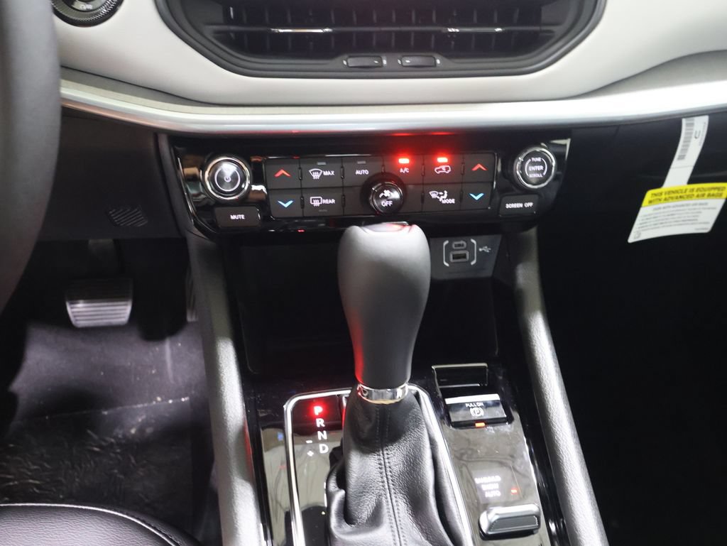 New 2026 Jeep Compass Limited AWD/4WD image 22