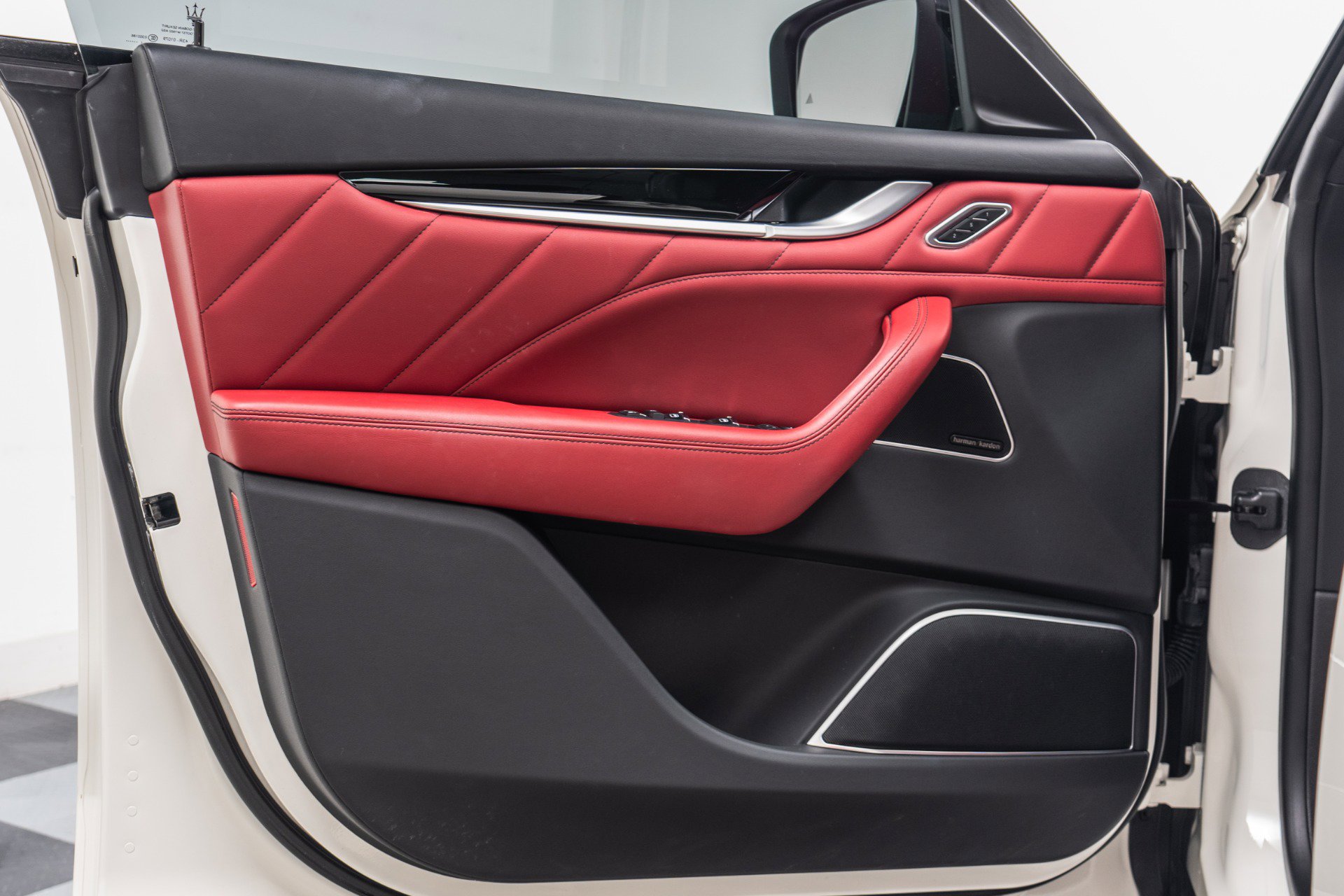 Used 2022 Maserati Levante Modena image 40