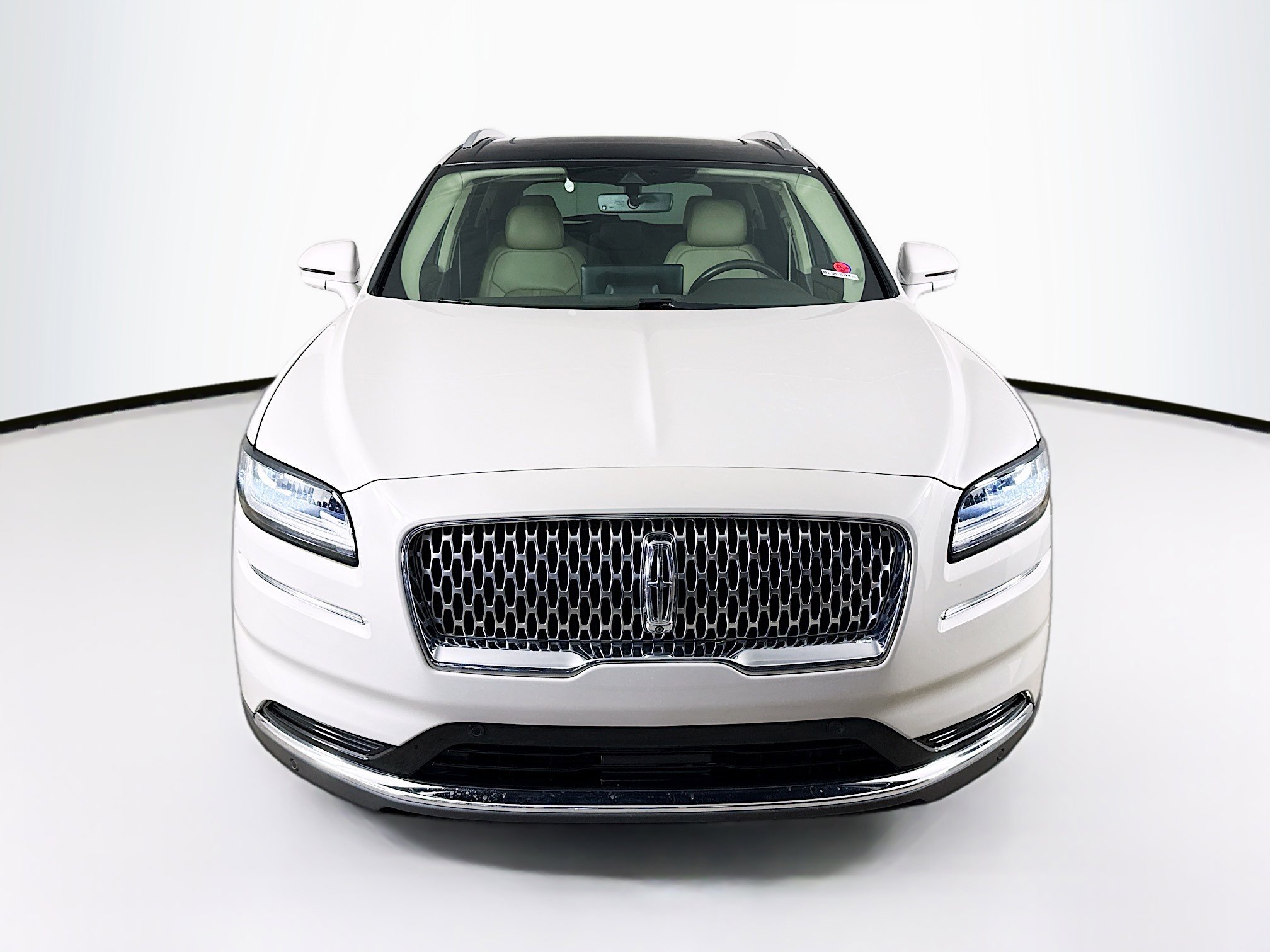 Used 2021 Lincoln Nautilus Reserve w/ Equipment Group 201A image 3