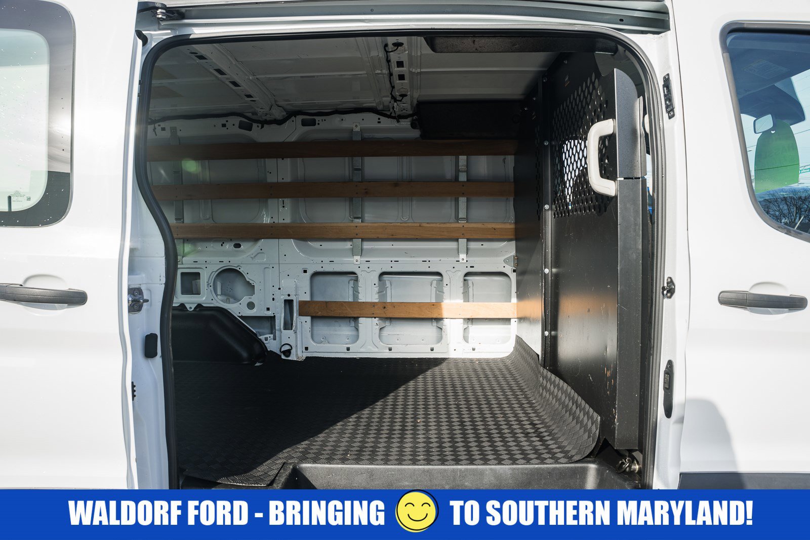 Certified 2023 Ford Transit 250 Low Roof w/ Exterior Upgrade Package image 26