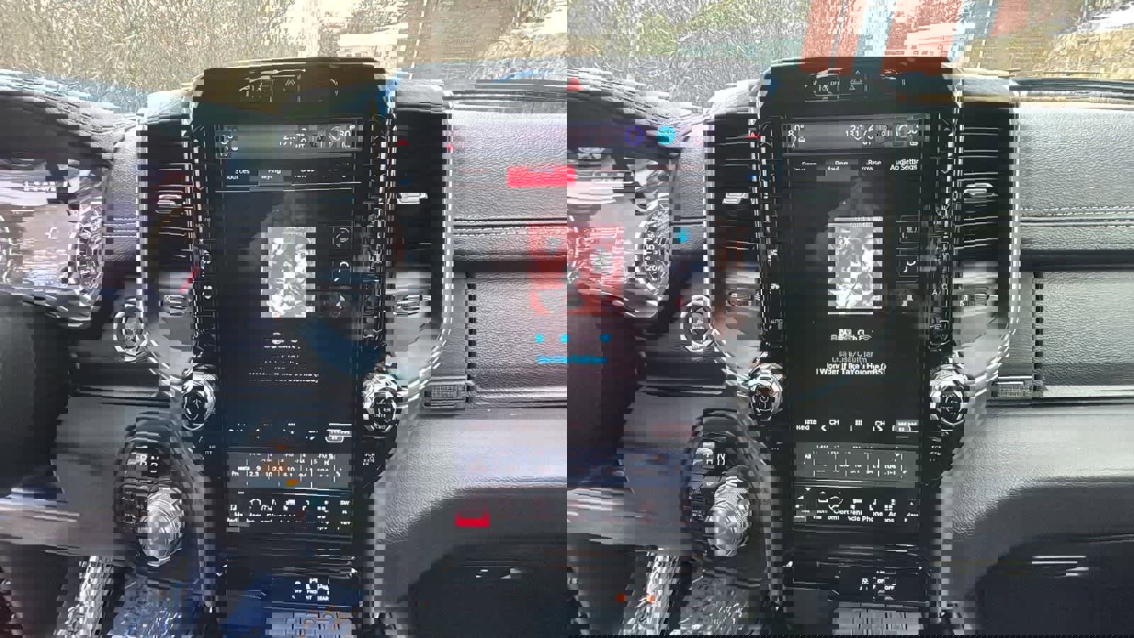 Used 2025 RAM 1500 Laramie image 18