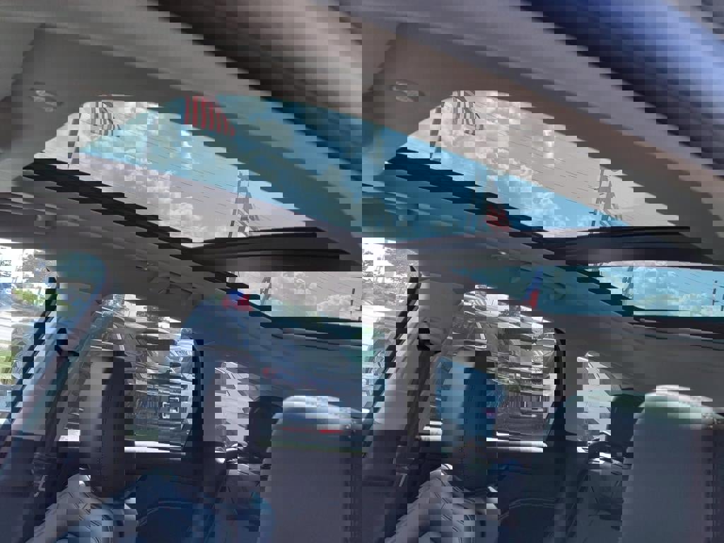 Used 2023 Lincoln Corsair Reserve w/ Equipment Group 202A image 33