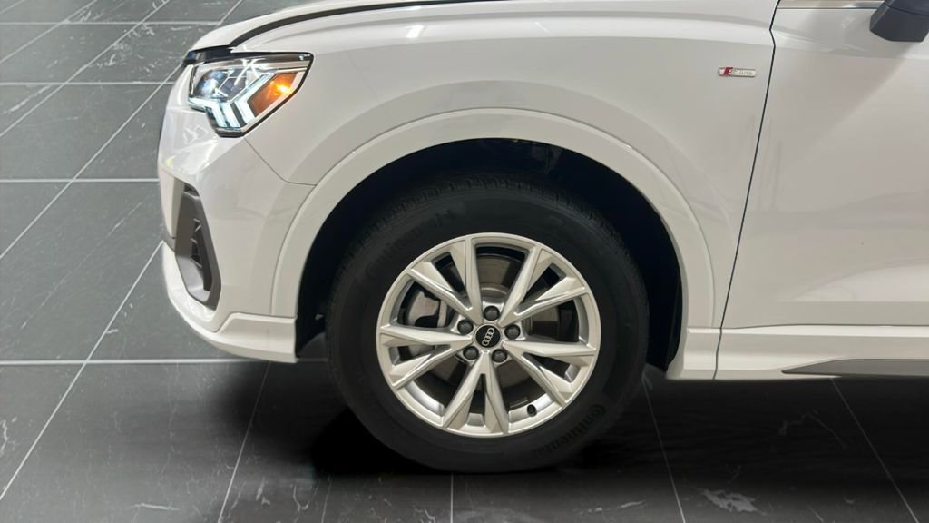 Used 2025 Audi Q3 2.0T Premium Plus image 17