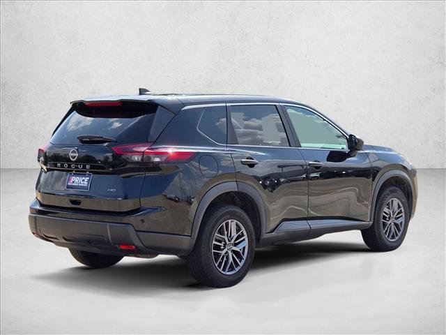 Used 2024 Nissan Rogue S AWD/4WD image 5
