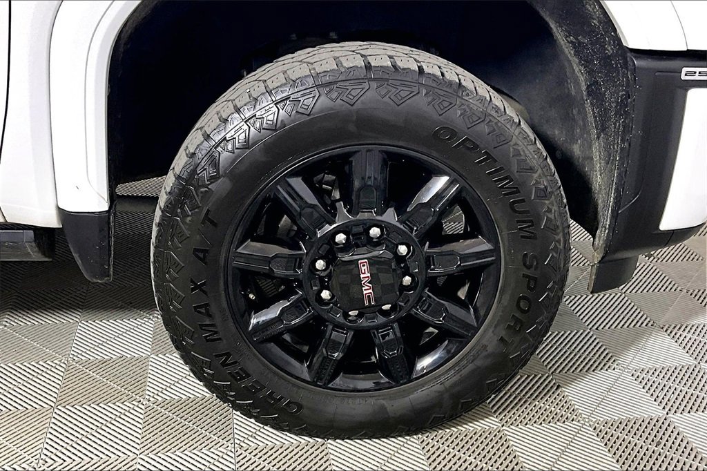 Used 2024 GMC Sierra 2500 AT4 w/ AT4 Premium Plus Package image 8