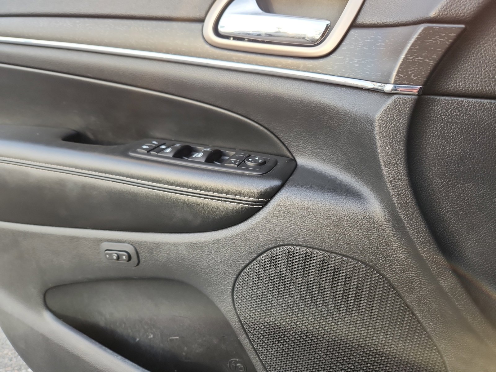 Used 2016 Jeep Grand Cherokee Limited w/ Trailer Tow Group IV image 14