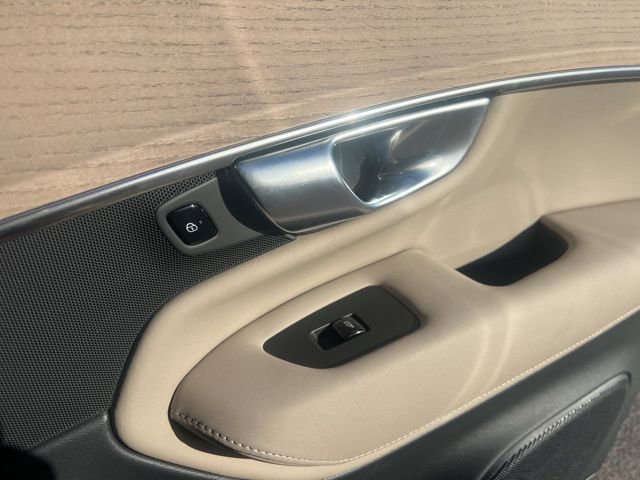 New 2026 Volvo XC90 B6 Core image 29