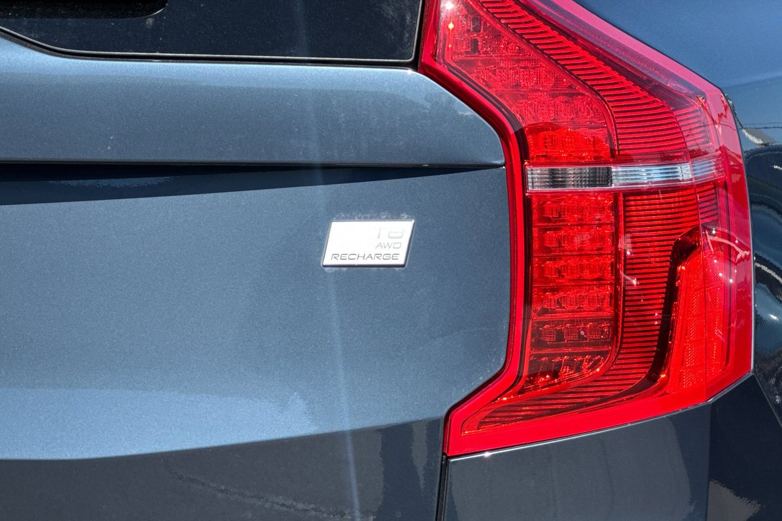 Certified 2024 Volvo XC90 T8 Plus w/ Protection Package Premier image 13