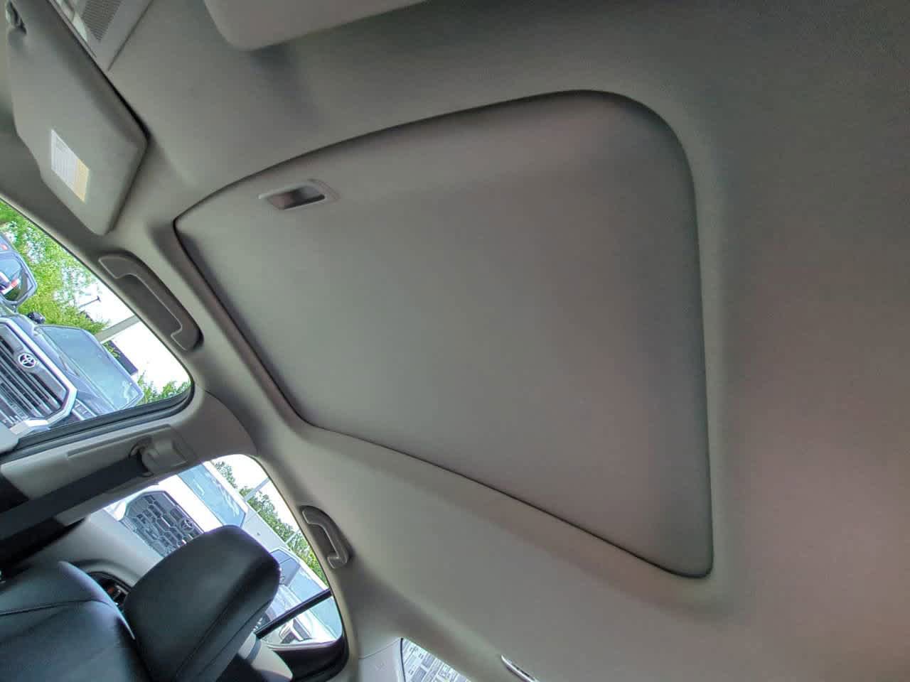 Used 2015 Acura ILX w/ Technology Package FWD image 19