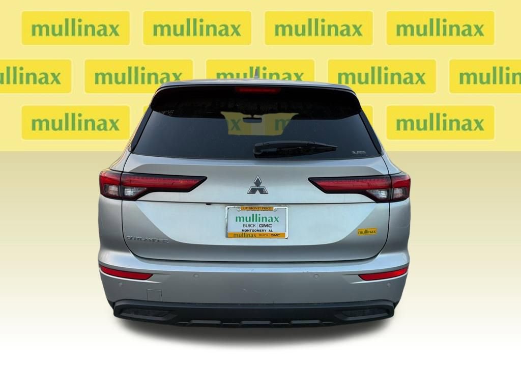 Used 2022 Mitsubishi Outlander ES image 8