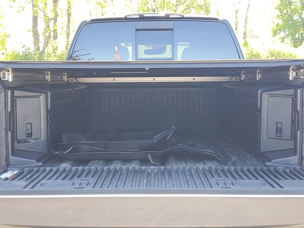Used 2022 Nissan Titan Platinum Reserve w/ Moonroof Package AWD/4WD image 8