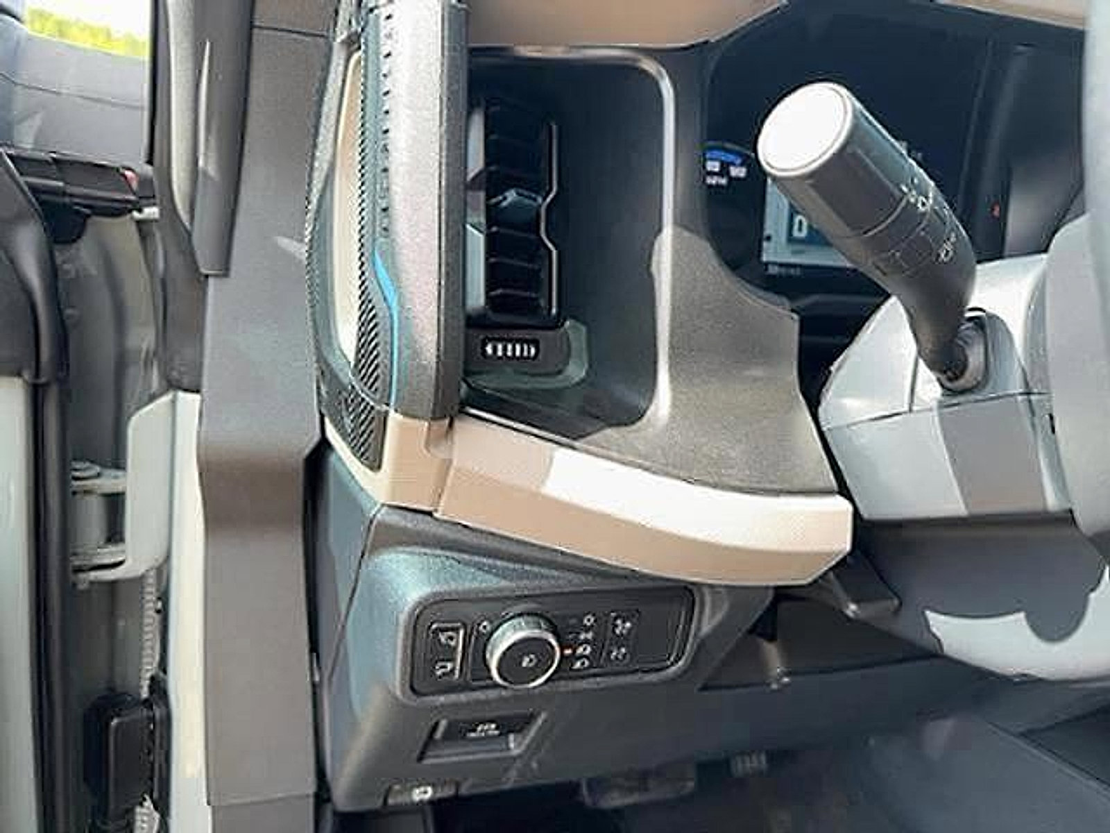 Used 2022 Ford Bronco Wildtrak image 17