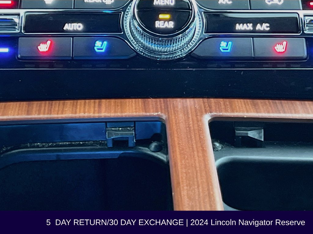 Used 2024 Lincoln Navigator Reserve AWD/4WD image 27