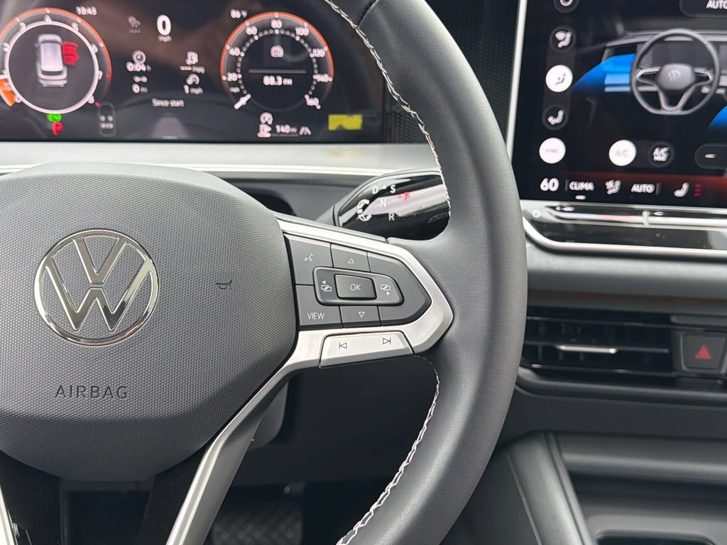 New 2026 Volkswagen Tiguan SE AWD/4WD image 18