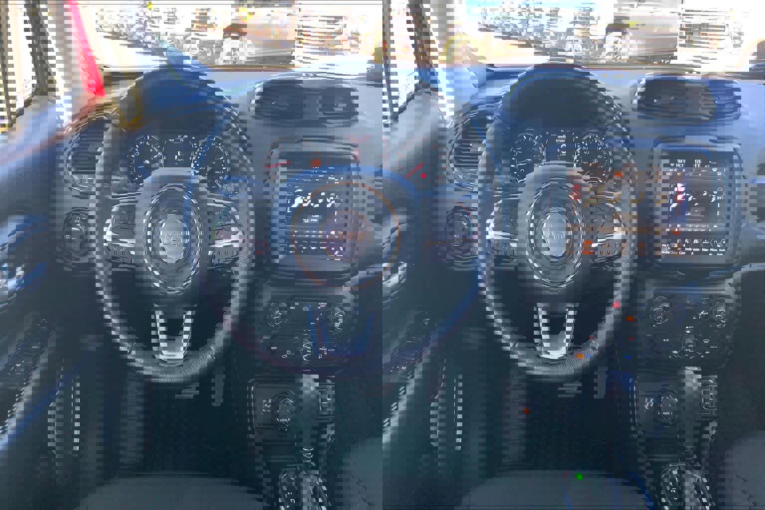 Used 2023 Jeep Renegade Latitude w/ Premium Group image 12