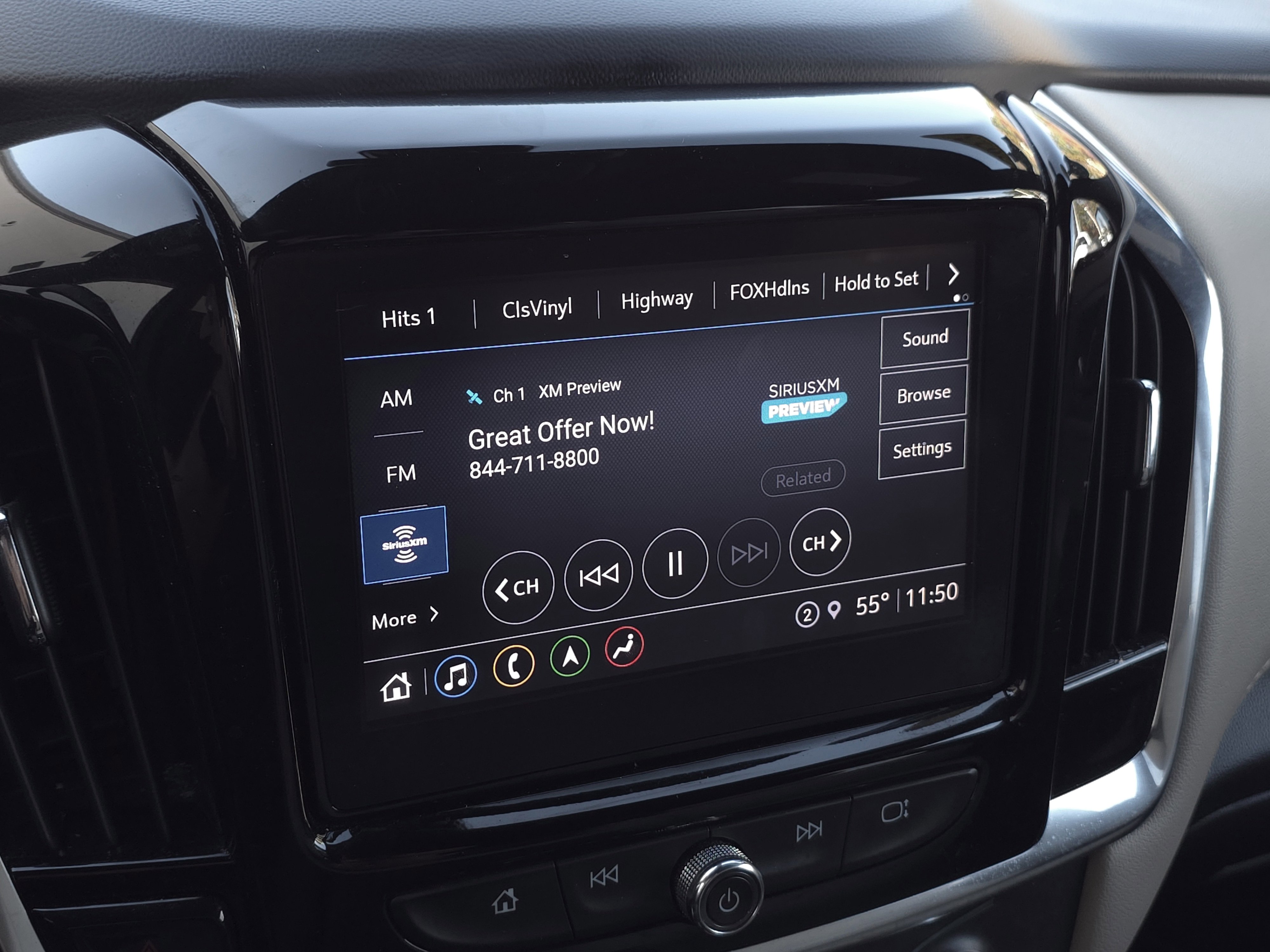 Used 2023 Chevrolet Traverse LT w/ LT Premium Package image 19