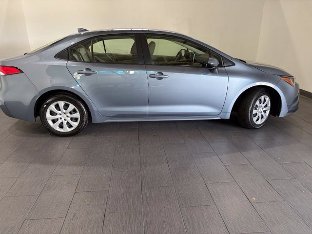 Used 2021 Toyota Corolla LE FWD image 6