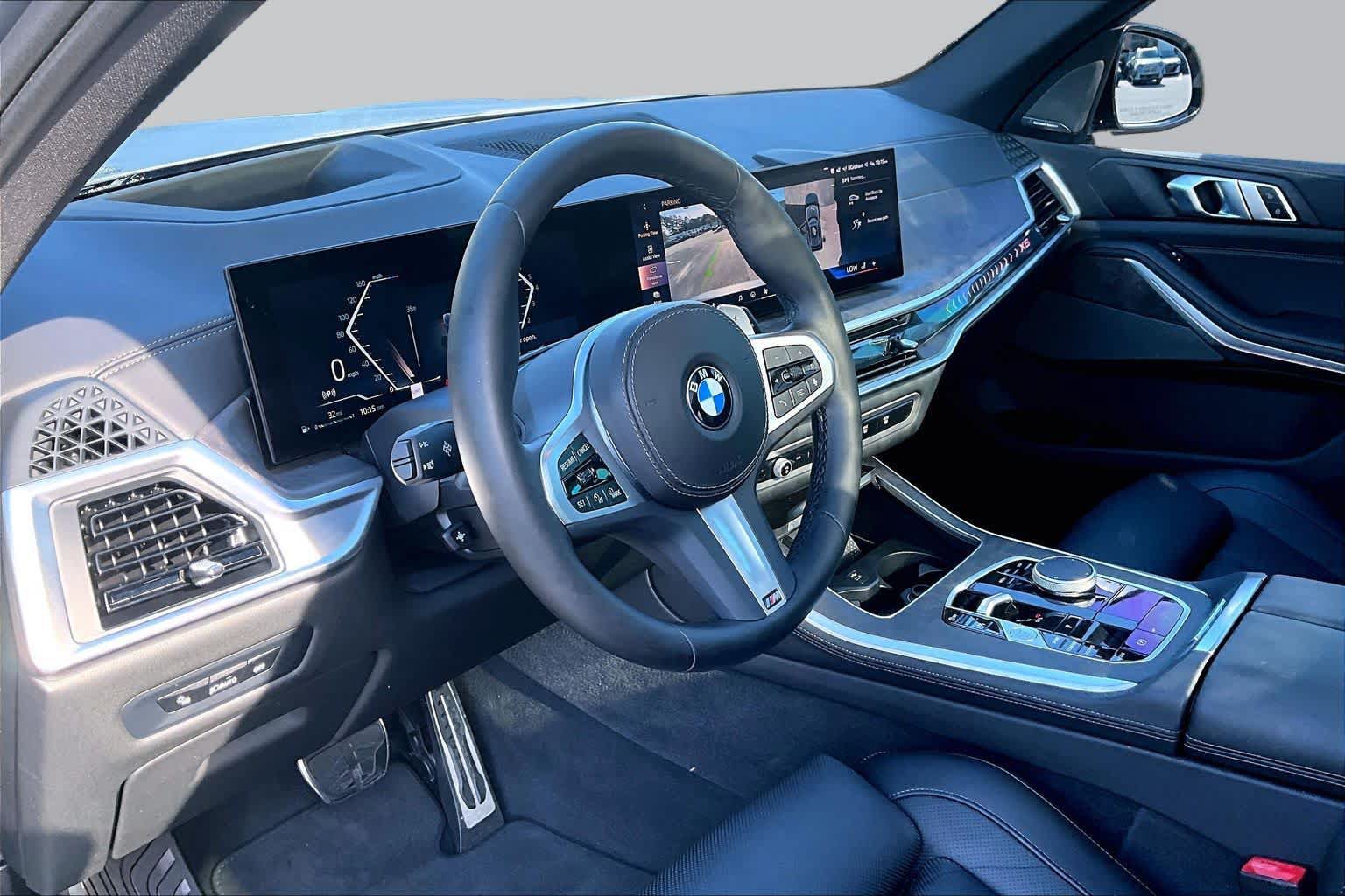 Used 2025 BMW X5 sDrive40i w/ M Sport Package RWD image 18