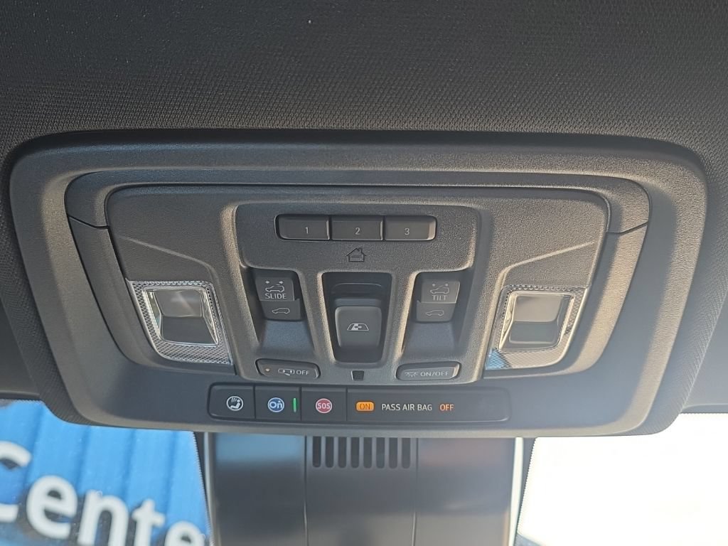 Used 2025 Chevrolet Silverado 2500 High Country w/ High Country Premium Package AWD/4WD image 29