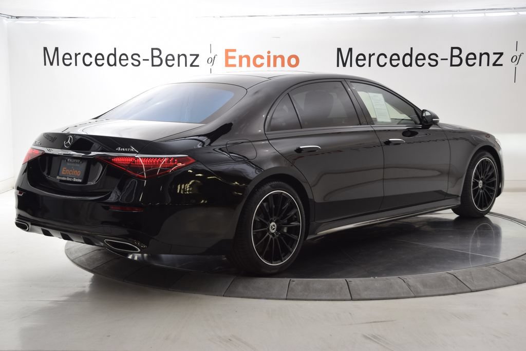 Used 2025 Mercedes-Benz S 580e 4MATIC Sedan image 5