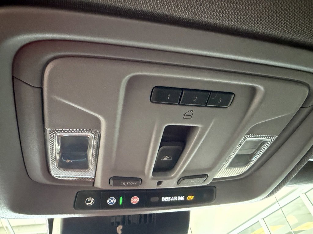 Used 2023 Chevrolet Silverado 1500 LT Trail Boss w/ LT Trail Boss Premium Package image 18