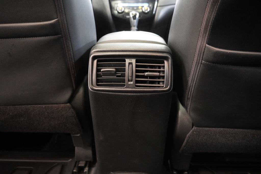 Used 2018 Nissan Rogue SL w/ Premium Package AWD/4WD image 30