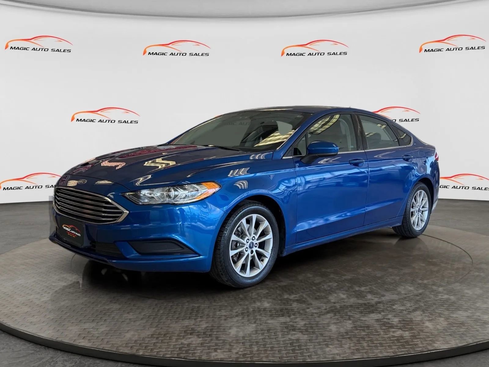 Used 2017 Ford Fusion SE w/ Fusion SE Technology Package image 36